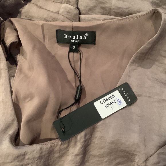 Silky ruffle dress - Picture 8 of 9